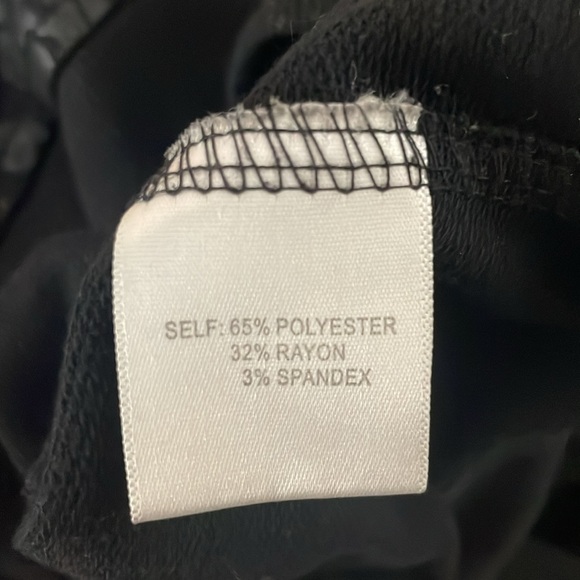 Jane Delaney Black Cheetah Print Long-Sleeve Shirt - Picture 2 of 3